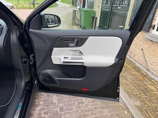 Mercedes-benz eqa 250 amg edition 1. gold 67 kwh k-280-xs 2021 - afbeelding 16 van  74