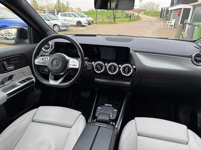 Mercedes-benz eqa 250 amg edition 1. gold 67 kwh k-280-xs 2021 - afbeelding 29 van  74