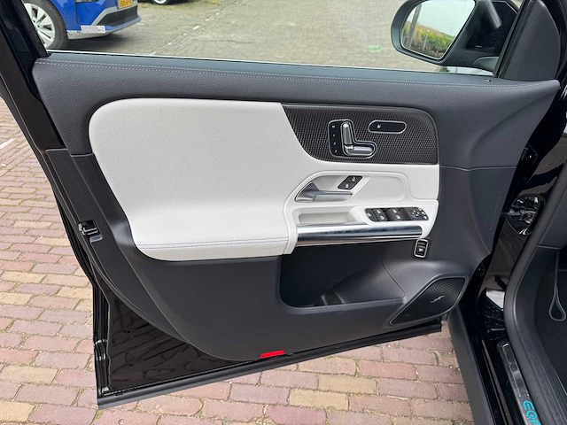 Mercedes-benz eqa 250 amg edition 1. gold 67 kwh k-280-xs 2021 - afbeelding 37 van  74