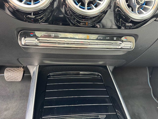 Mercedes-benz eqa 250 amg edition 1. gold 67 kwh k-280-xs 2021 - afbeelding 47 van  74