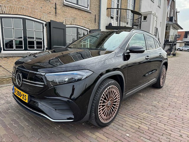 Mercedes-benz eqa 250 amg edition 1. gold 67 kwh k-280-xs 2021 - afbeelding 1 van  51