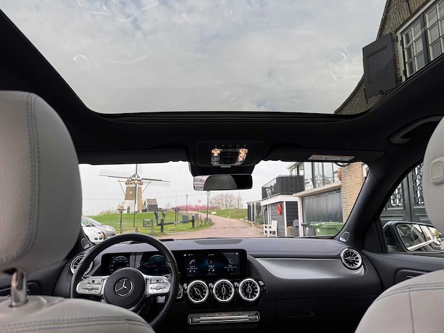 Mercedes-benz eqa 250 amg edition 1. gold 67 kwh k-280-xs 2021 - afbeelding 29 van  51