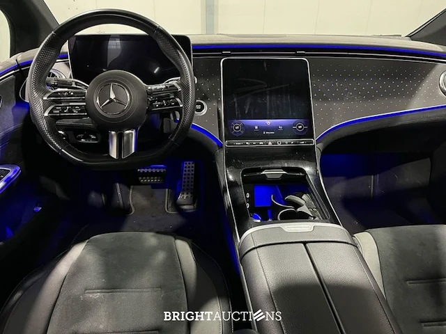 Mercedes-benz eqe 350+91 launch edition amg line 91 kwh 292pk 2022 (origineel-nl) eqe-klasse, r-650-kh - afbeelding 26 van  40