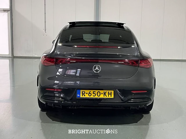 Mercedes-benz eqe 350+91 launch edition amg line 91 kwh 292pk 2022 (origineel-nl) eqe-klasse, r-650-kh - afbeelding 33 van  40
