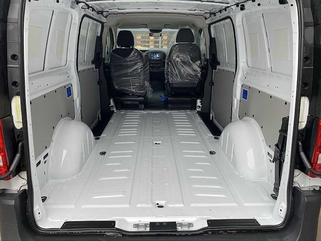 Mercedes-benz evito 112 l2 60 kwh bedrijfswagen - afbeelding 18 van  19