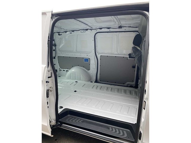Mercedes-benz evito 112 l2 60 kwh bedrijfswagen - afbeelding 19 van  19