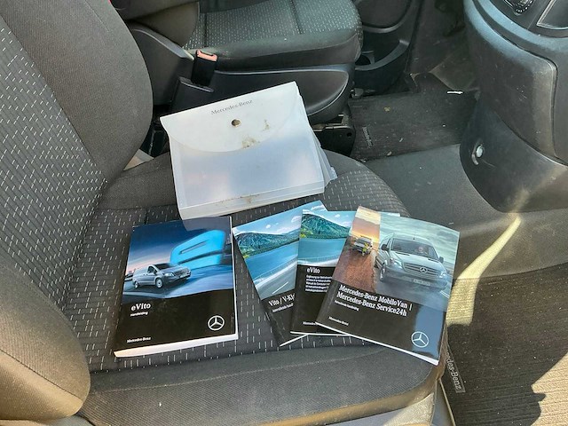 Mercedes-benz evito bedrijfswagen / bev - afbeelding 24 van  31