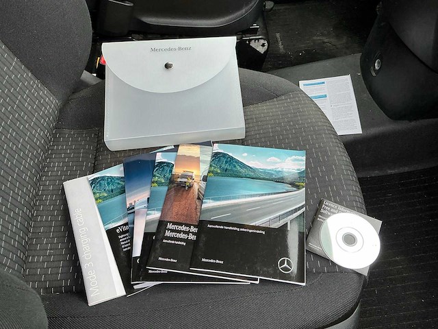 Mercedes-benz evito bedrijfswagen / bev - afbeelding 29 van  35