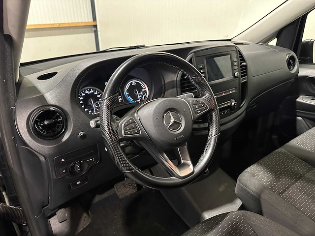 Mercedes-benz evito tourer pro l3 90 kwh 9 persoons elektrisch n-394-nk - afbeelding 2 van  31