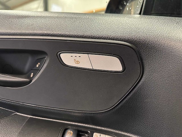 Mercedes-benz evito tourer pro l3 90 kwh 9 persoons elektrisch n-394-nk - afbeelding 15 van  31