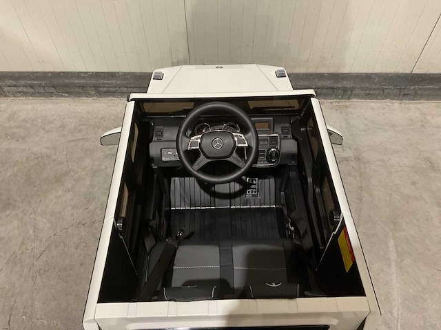 Mercedes benz g63 amg 6x6 elektrische kinderauto - afbeelding 31 van  38