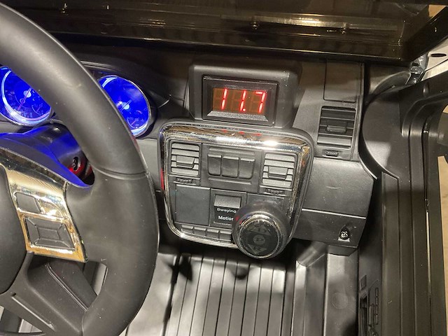 Mercedes benz g63 amg 6x6 elektrische kinderauto - afbeelding 24 van  38