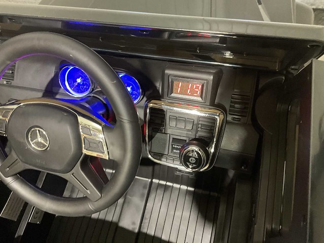 Mercedes benz g63 amg 6x6 elektrische kinderauto - afbeelding 47 van  59