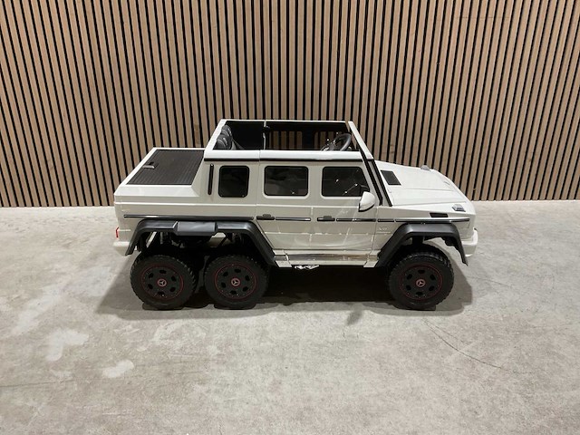 Mercedes benz g63 amg 6x6 elektrische kinderauto - afbeelding 15 van  53