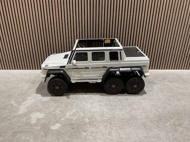 Mercedes benz g63 amg 6x6 elektrische kinderauto - afbeelding 24 van  53