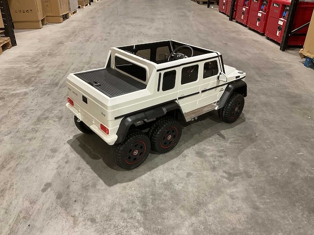 Mercedes benz g63 amg 6x6 elektrische kinderauto - afbeelding 51 van  53