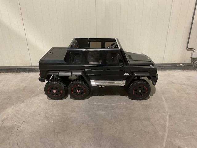 Mercedes benz g63 amg 6x6 elektrische kinderauto - afbeelding 19 van  34