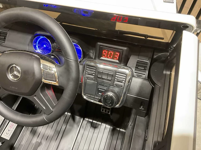 Mercedes benz g63 amg 6x6 elektrische kinderauto - afbeelding 22 van  57