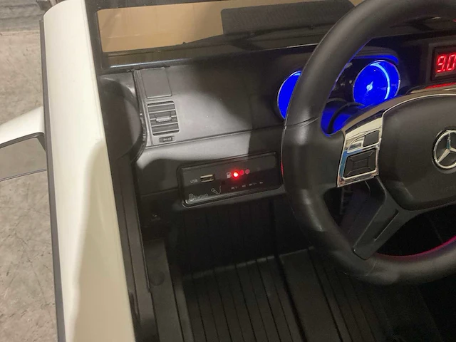 Mercedes benz g63 amg 6x6 elektrische kinderauto - afbeelding 46 van  57
