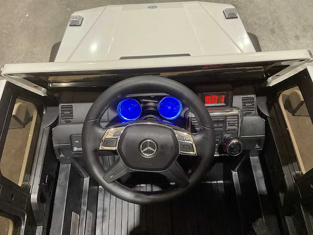 Mercedes benz g63 amg 6x6 elektrische kinderauto - afbeelding 10 van  57