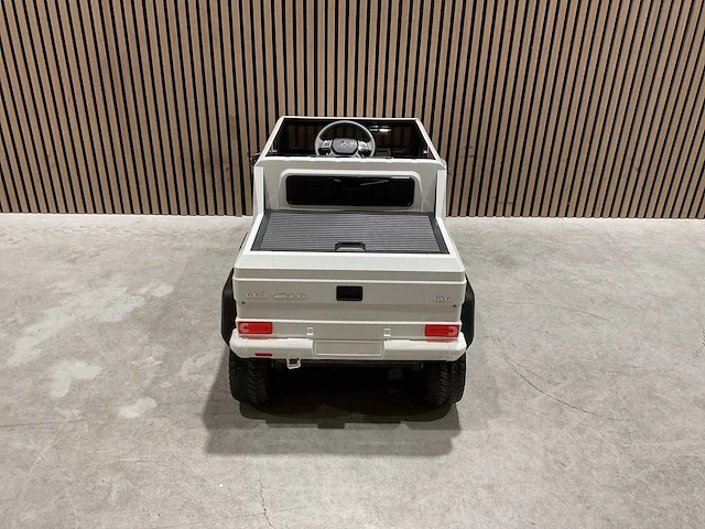 Mercedes benz g63 amg 6x6 elektrische kinderauto - afbeelding 19 van  57