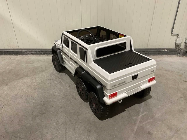 Mercedes benz g63 amg 6x6 elektrische kinderauto - afbeelding 47 van  57