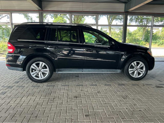 Mercedes benz gl350 bluetec 4matic x164 | 3.0 v6 diesel | 2010 | youngtimer | 211 pk | airmatic | 7 zitplaatsen | btw auto - afbeelding 3 van  35
