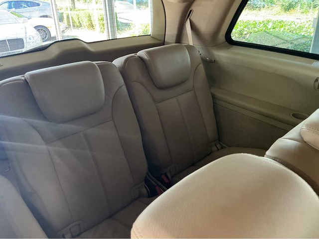 Mercedes benz gl350 bluetec 4matic x164 | 3.0 v6 diesel | 2010 | youngtimer | 211 pk | airmatic | 7 zitplaatsen | btw auto - afbeelding 17 van  35