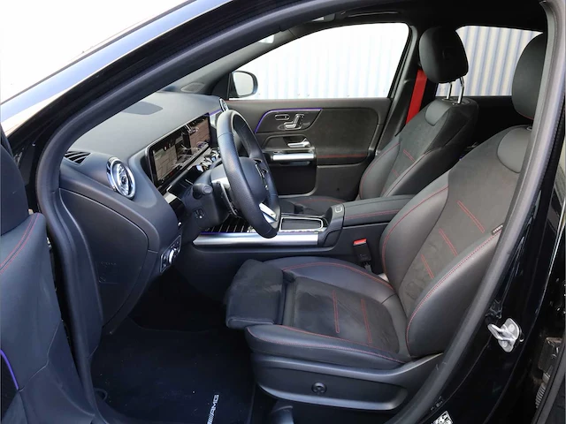 Mercedes benz gla 35 amg 4matic automaat 2024 - afbeelding 4 van  49