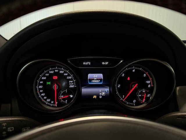 Mercedes-benz gla-klasse 180 d premium 2018 | rl-630-n iaw - afbeelding 3 van  21