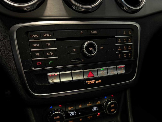 Mercedes-benz gla-klasse 180 d premium 2018 | rl-630-n iaw - afbeelding 4 van  21