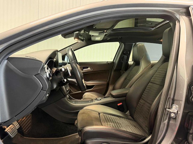 Mercedes-benz gla-klasse 180 d premium 2018 | rl-630-n iaw - afbeelding 2 van  11