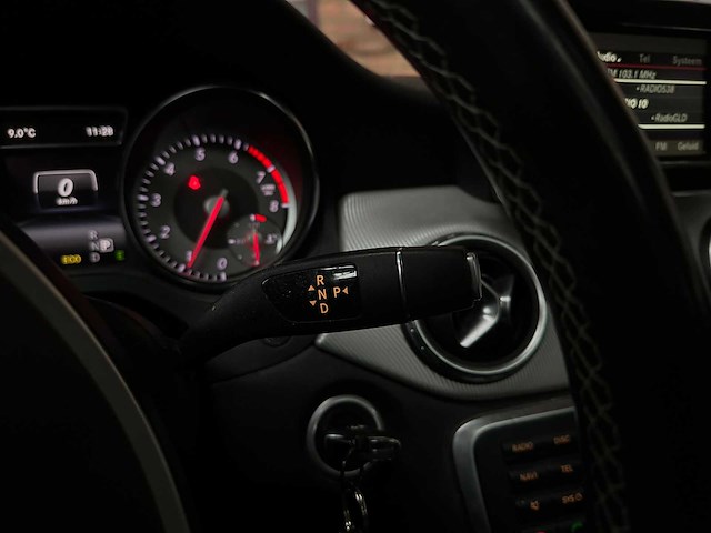 Mercedes-benz gla200 1.6 156pk 2014 (automaat) gla-klasse, tr-595-g - afbeelding 18 van  43