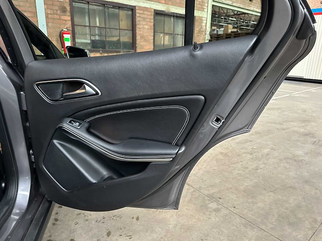 Mercedes-benz gla200 cdi ambition 136pk 2015 gla-klasse, n-761-bj - afbeelding 19 van  36