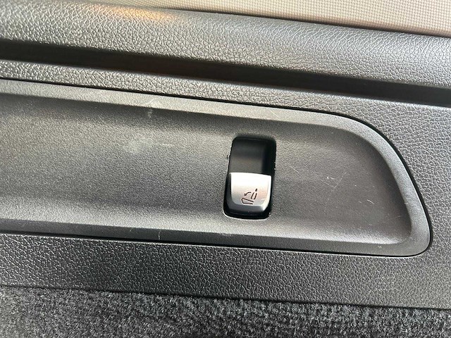 Mercedes-benz glc200 business solution limit automaat; g-368-sr - afbeelding 13 van  23