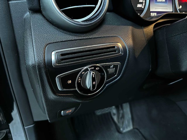 Mercedes-benz glc220 d 4matic edition 1 amg 170pk 2016 glc-klasse, rx-422-x - afbeelding 30 van  42