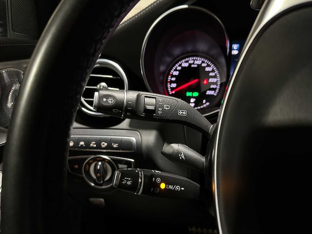 Mercedes-benz glc350d amg dark tinted glass3.0 v6 4matic glc-klasse 258pk 2017, hkt-16-f - afbeelding 18 van  47