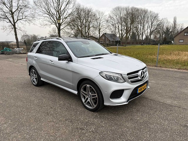 Mercedes-benz gle 350d bedrijfswagen - afbeelding 43 van  46