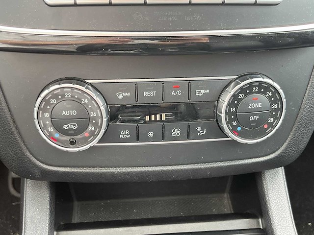 Mercedes-benz gle-klasse 350 d amg 4matic | j-055-fs - afbeelding 28 van  28