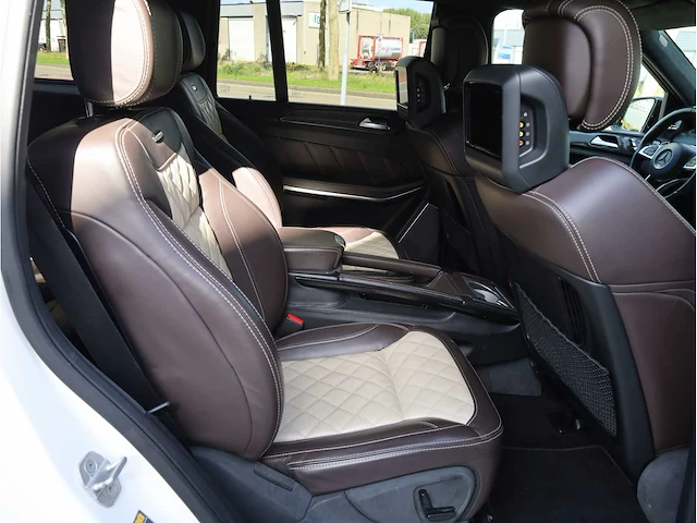 Mercedes-benz gls 63 amg 4matic 5.5 v8 bi turbo 585pk automaat 2016 - afbeelding 30 van  52