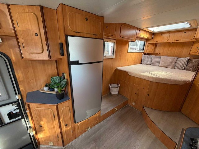 Mercedes benz kampeerwagen 3.5 611 d-ii camper bd-hz-26 - afbeelding 13 van  28