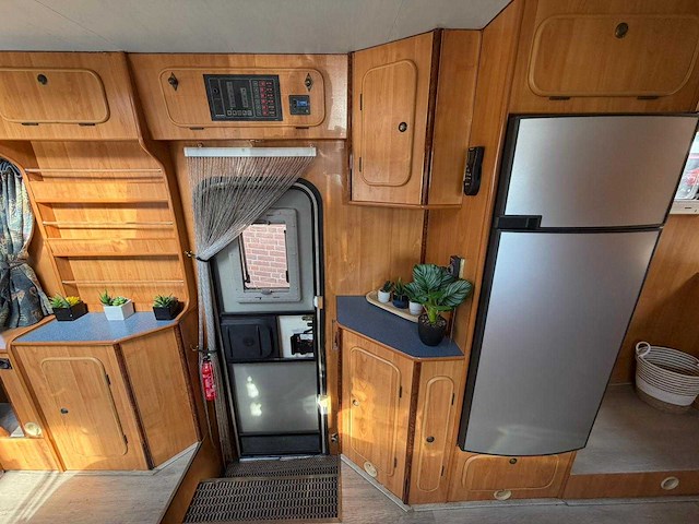 Mercedes benz kampeerwagen 3.5 611 d-ii camper bd-hz-26 - afbeelding 14 van  28