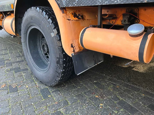 Mercedes-benz lpko 1113 b camper - afbeelding 17 van  32