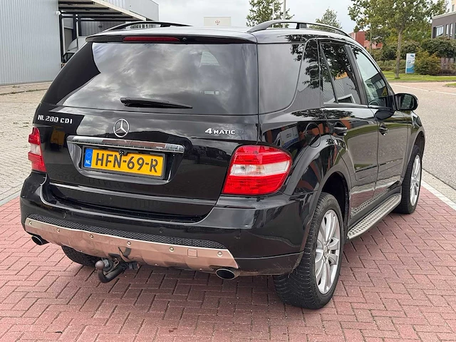 Mercedes-benz m-280 cdi , hfn-69-r - afbeelding 4 van  9