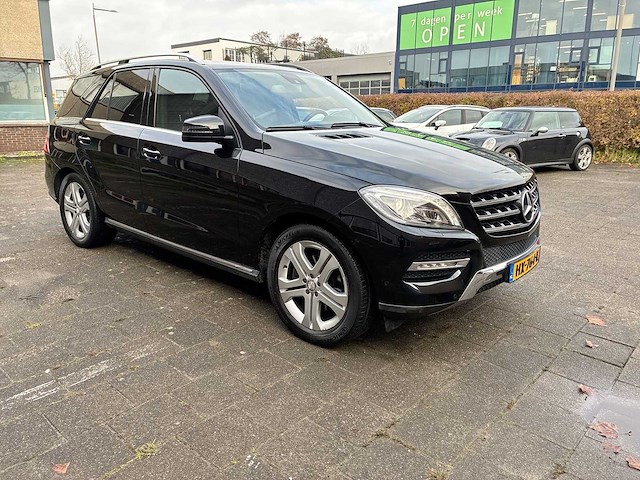Mercedes-benz m-klasse 350 bluetec 2014 | hx-764-k i - afbeelding 12 van  25