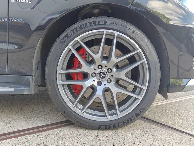 Mercedes-benz m-klasse amg 63 performance pack | 20-xtz-4 - afbeelding 4 van  31