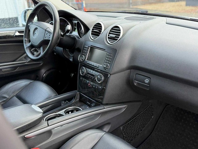 Mercedes-benz m-klasse ml63 amg 6.2 v8 r-479-gz - afbeelding 7 van  34