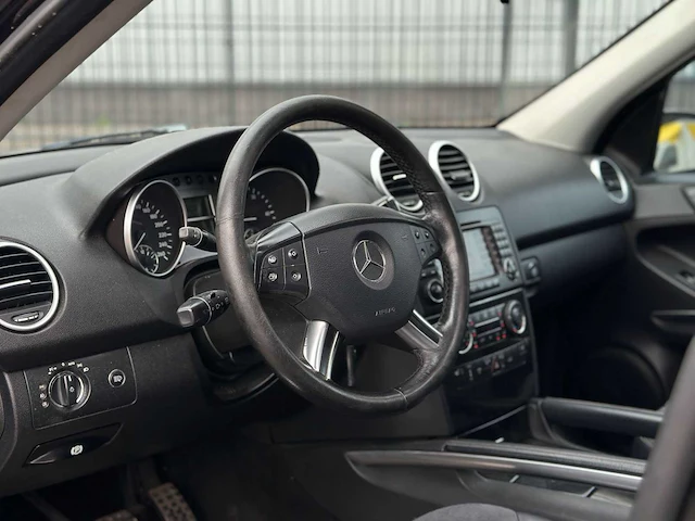 Mercedes-benz m320 cdi m-klasse 221pk 2006, v-450-hd - afbeelding 3 van  34