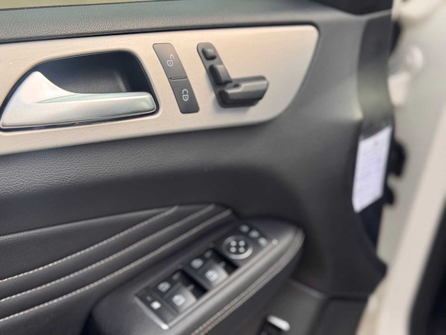 Mercedes-benz m350 bluetec automaat, nt-983-b - afbeelding 16 van  23