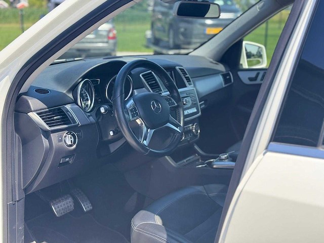 Mercedes-benz m350 bluetec automaat,* nt-983-b - afbeelding 12 van  13